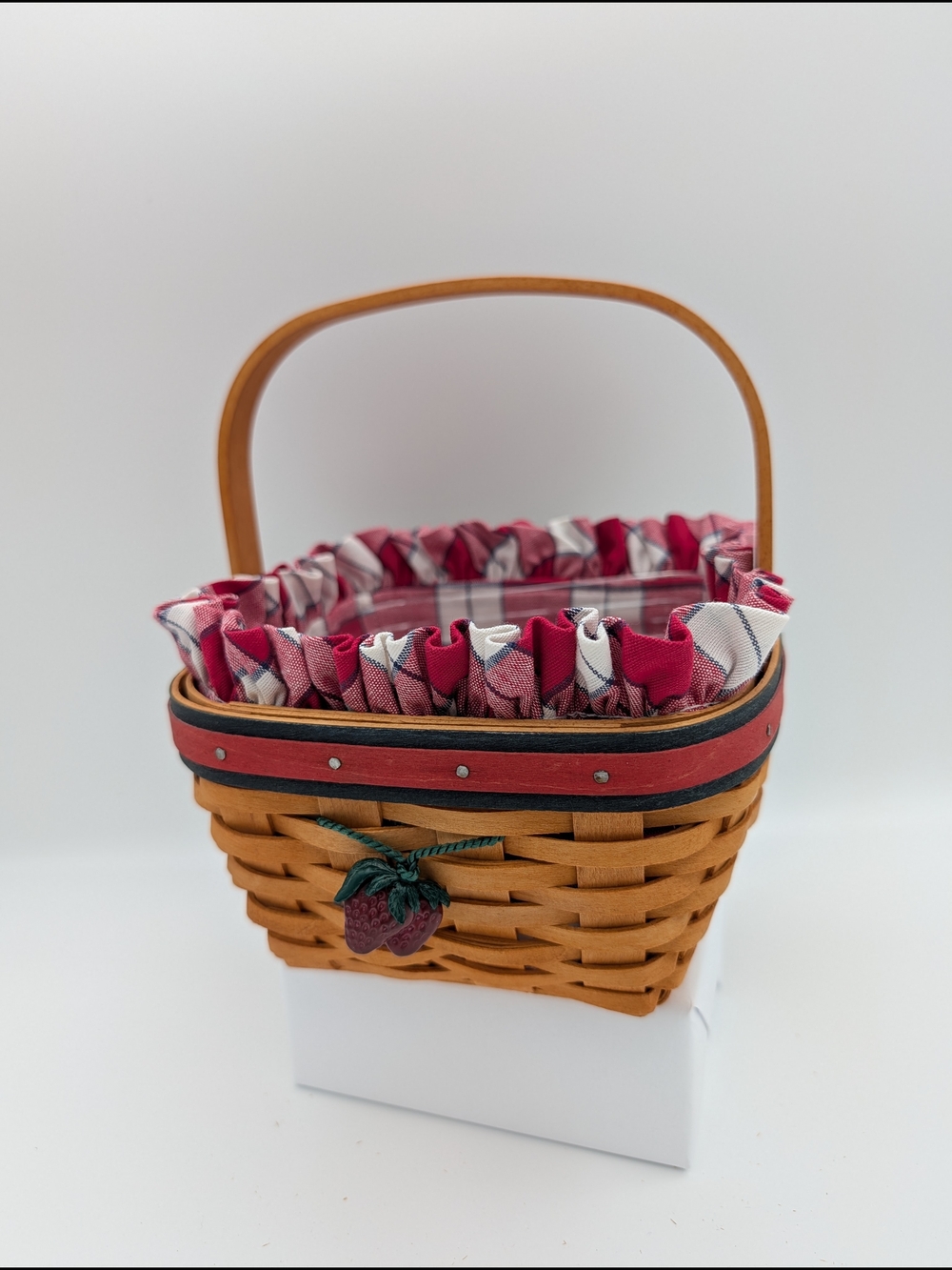 Longaberger 2001 All-American Strawberry Basket/Liner/Protector/Tie-On, Red/Blue